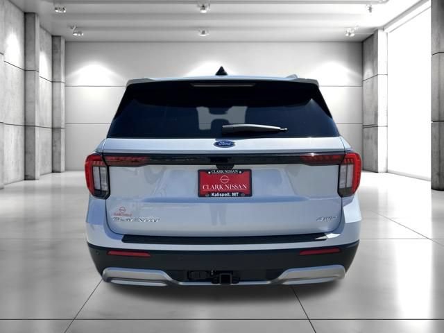 Used 2025 Ford Explorer Platinum AWD/4WD image 7