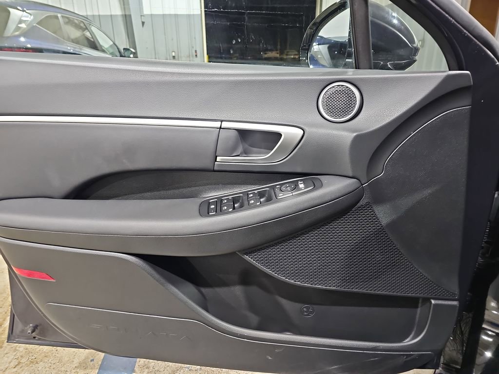 New 2026 Hyundai Sonata SEL FWD image 25
