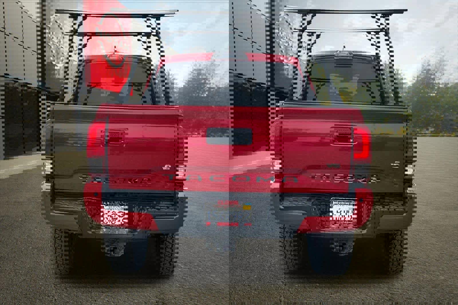 Used 2019 Toyota Tacoma TRD Sport image 8