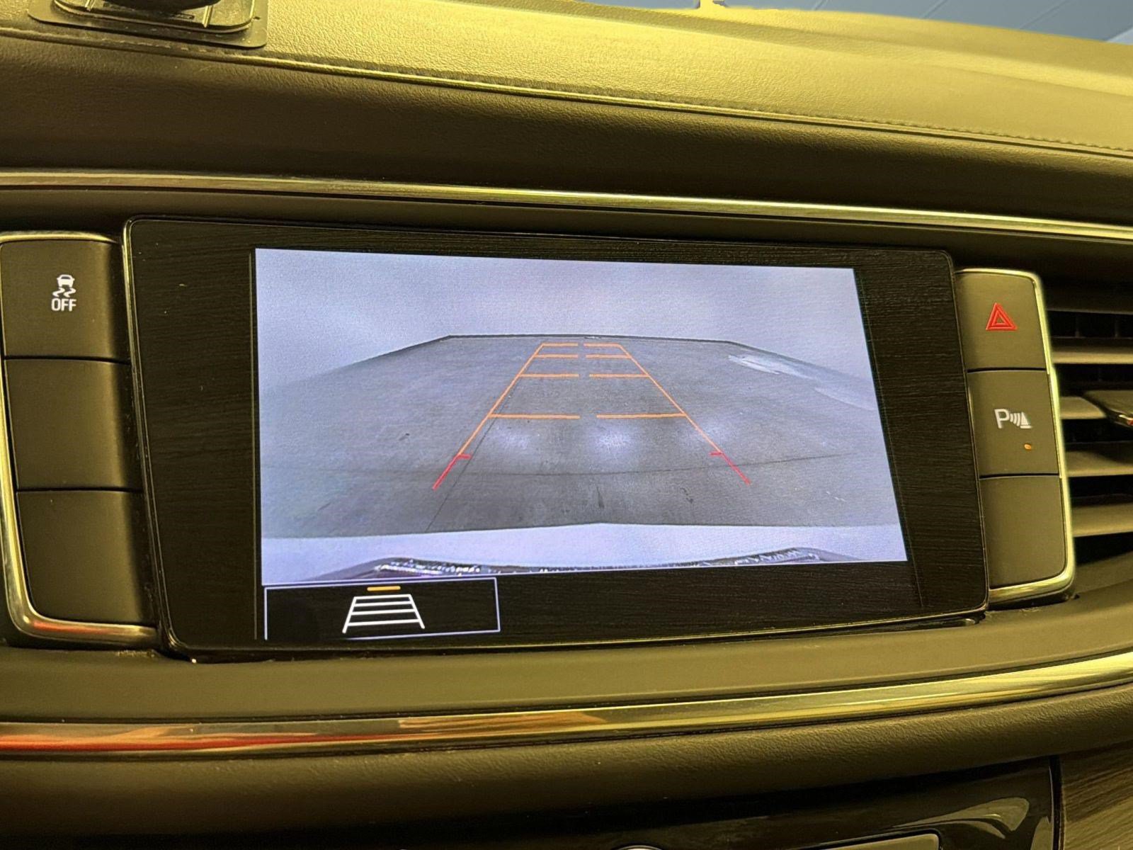 Used 2020 Buick Enclave Essence FWD image 25