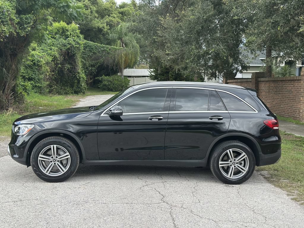 Used 2021 Mercedes-Benz GLC 300 image 2