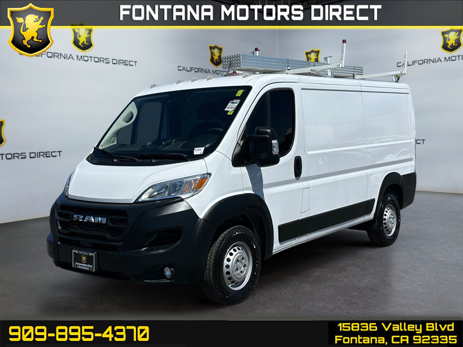 Used 2024 RAM ProMaster 2500 w/ Convenience Group FWD image 1