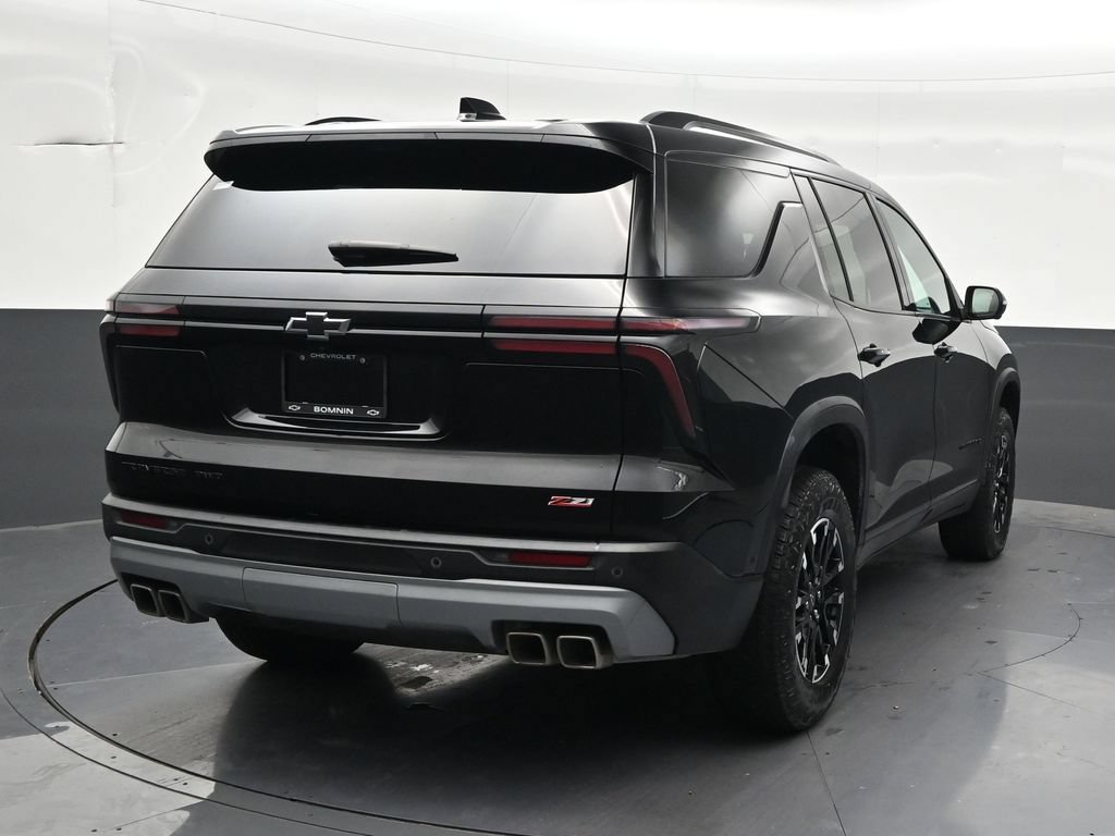 Used 2024 Chevrolet Traverse Z71 w/ Enhanced Driving Package AWD/4WD image 5