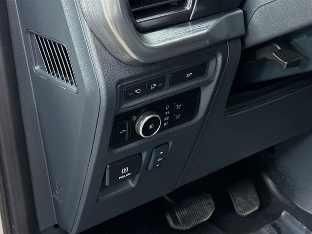 Used 2023 Ford F150 Lariat w/ Trailer Tow Package image 10