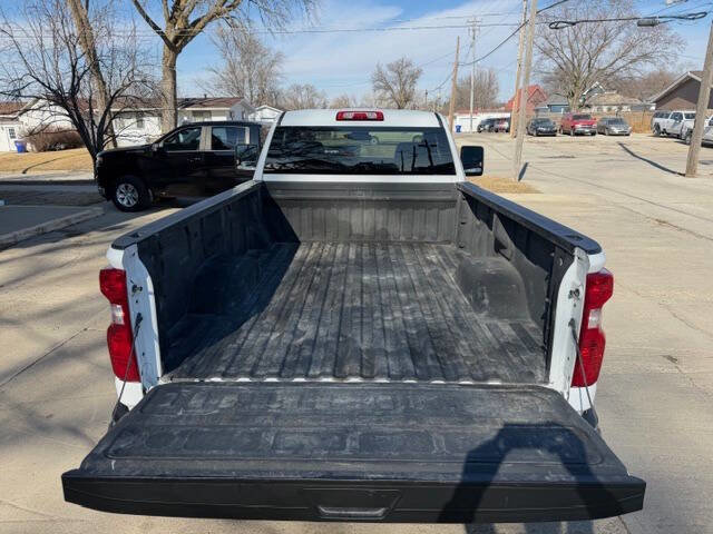 Used 2025 Chevrolet Silverado 2500 W/T w/ WT Convenience Package image 11