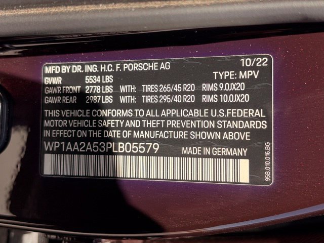 Used 2023 Porsche Macan AWD/4WD image 24