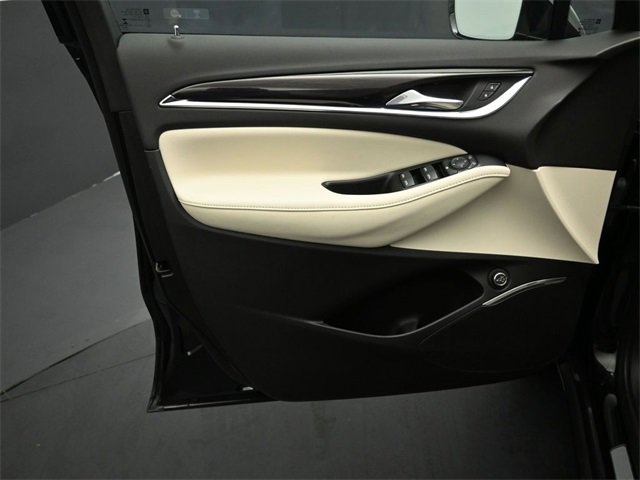 Used 2023 Buick Enclave Essence w/ Experience Buick Package image 20