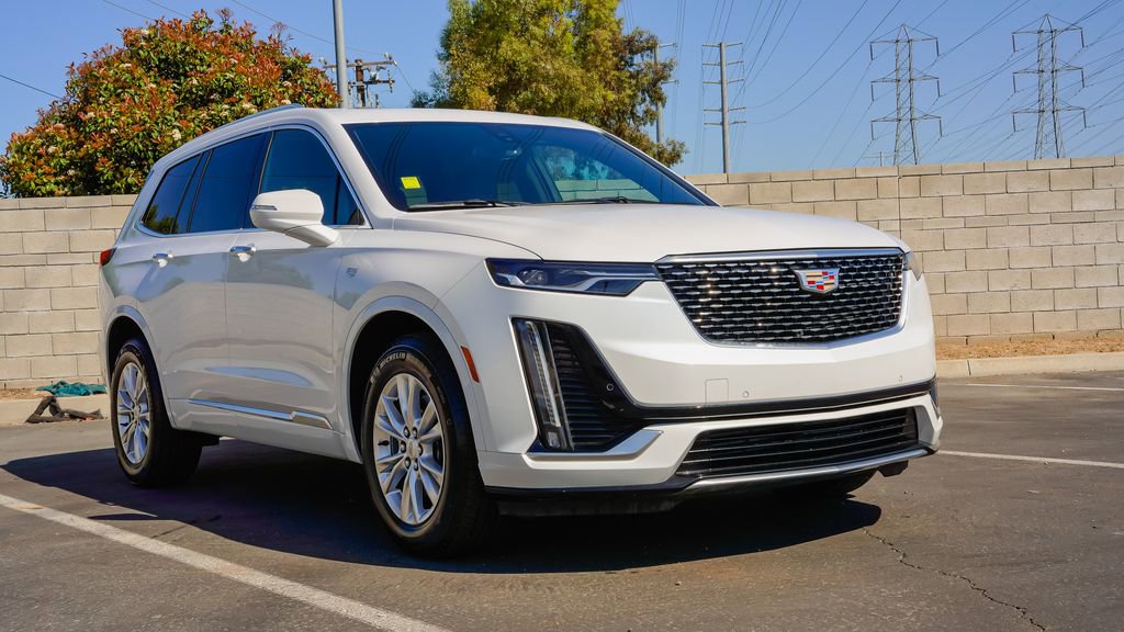 Certified 2023 Cadillac XT6 Luxury w/ LPO, Floor Liner Package FWD image 5