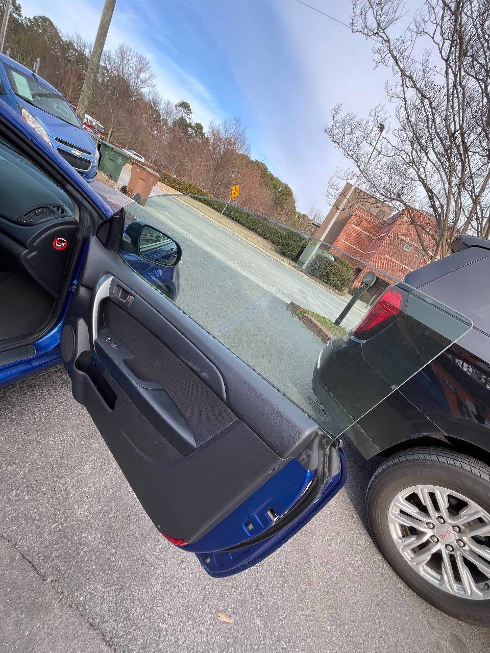 Used 2010 Kia Forte Koup EX image 16