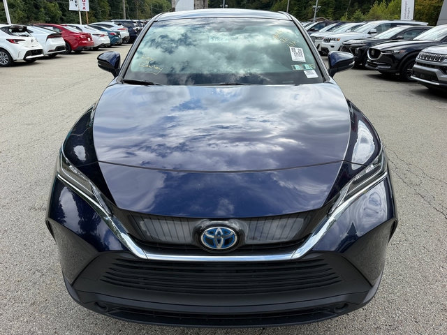 Certified 2022 Toyota Venza LE AWD/4WD image 8