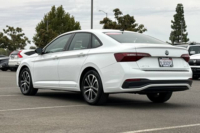 Certified 2023 Volkswagen Jetta Sport FWD image 6