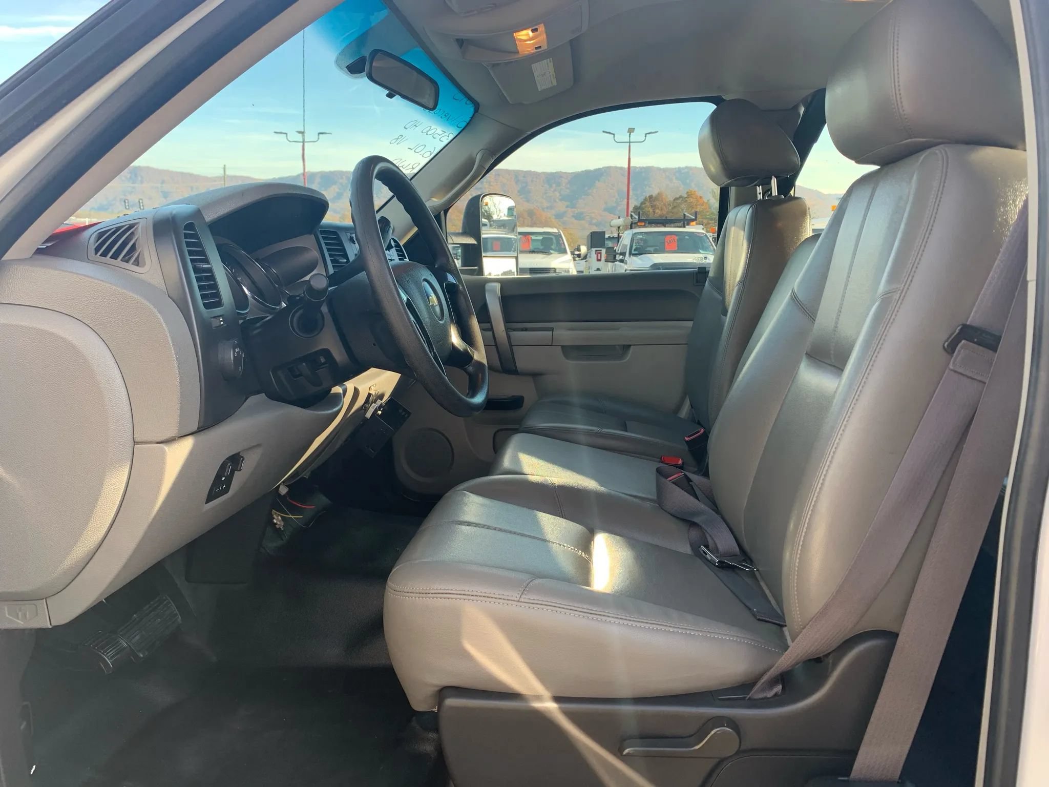 Used 2013 Chevrolet Silverado 3500 W/T RWD image 8