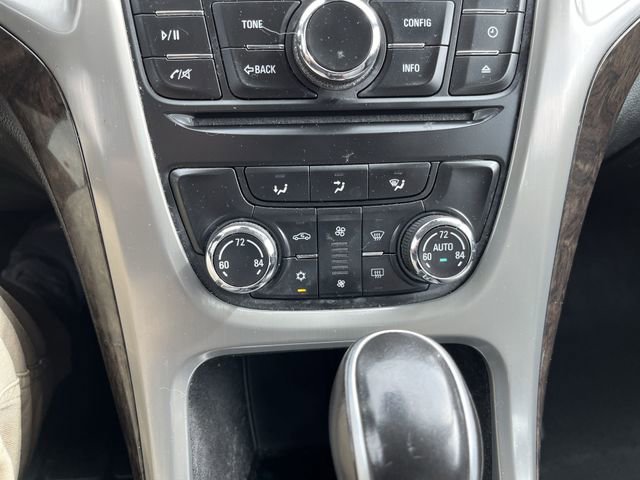 Used 2013 Buick Verano FWD image 18