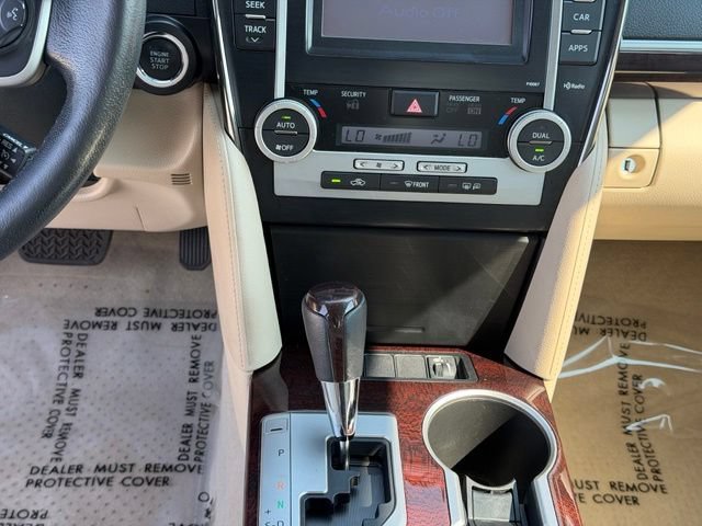 Used 2012 Toyota Camry XLE FWD image 16
