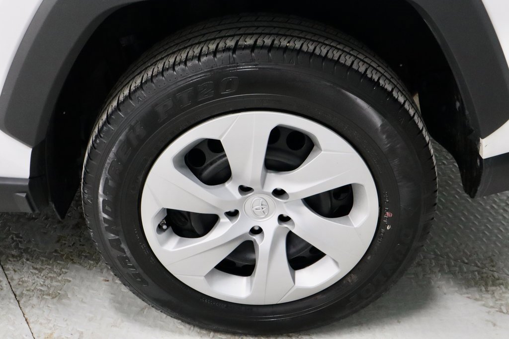 Used 2024 Toyota RAV4 LE image 18