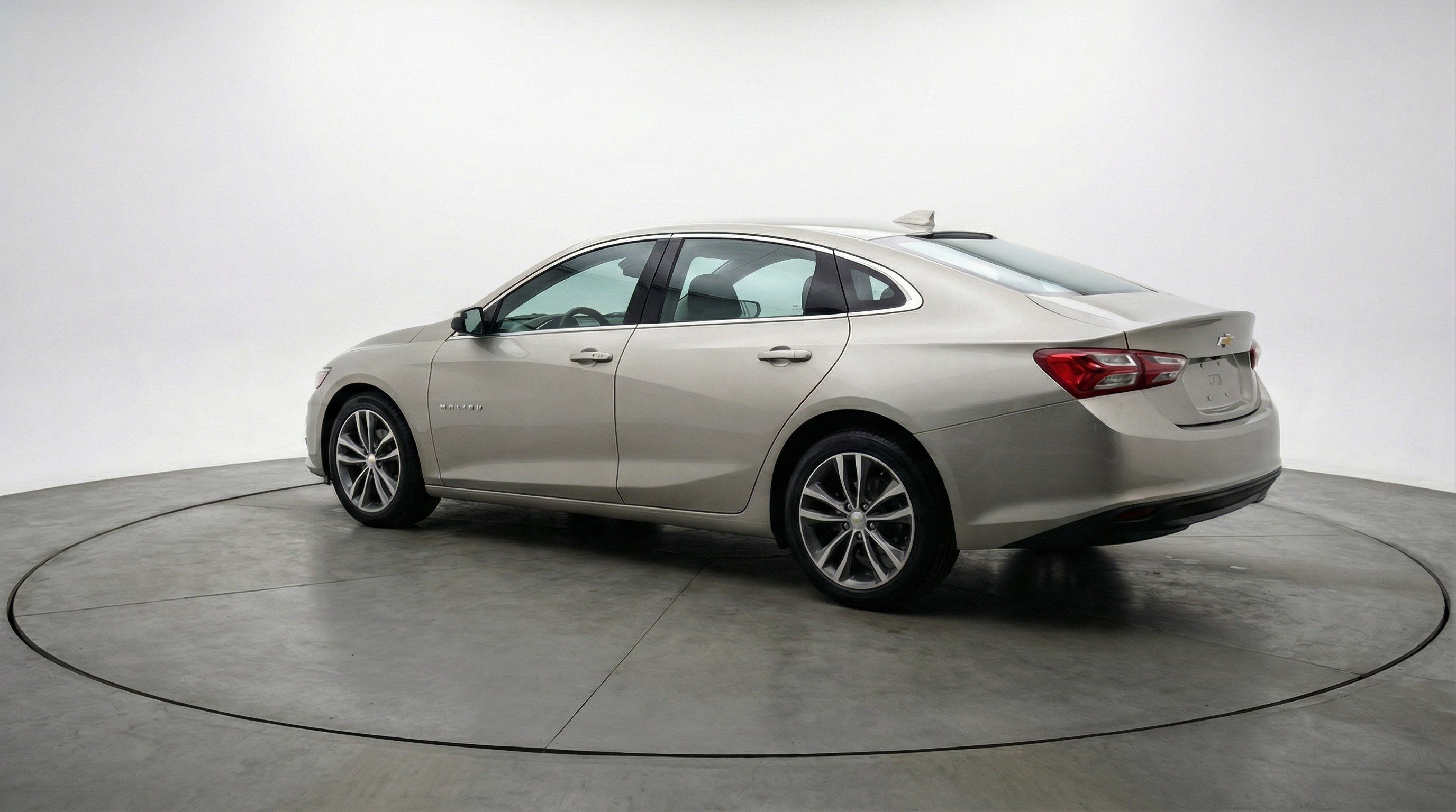 Used 2024 Chevrolet Malibu LT FWD image 6