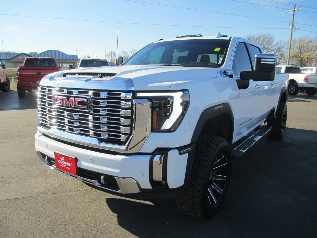 Used 2024 GMC Sierra 3500 Denali w/ Denali Reserve Package image 12