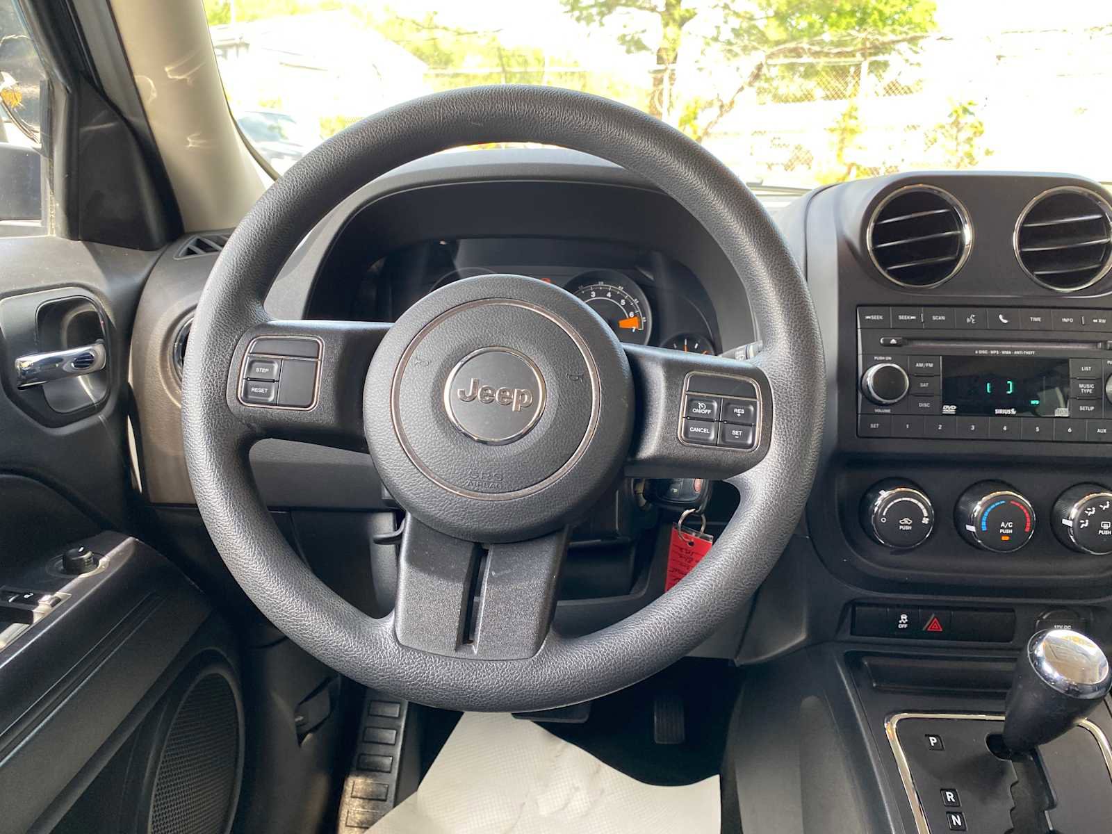 Used 2016 Jeep Patriot Sport w/ Power Value Group AWD/4WD image 15
