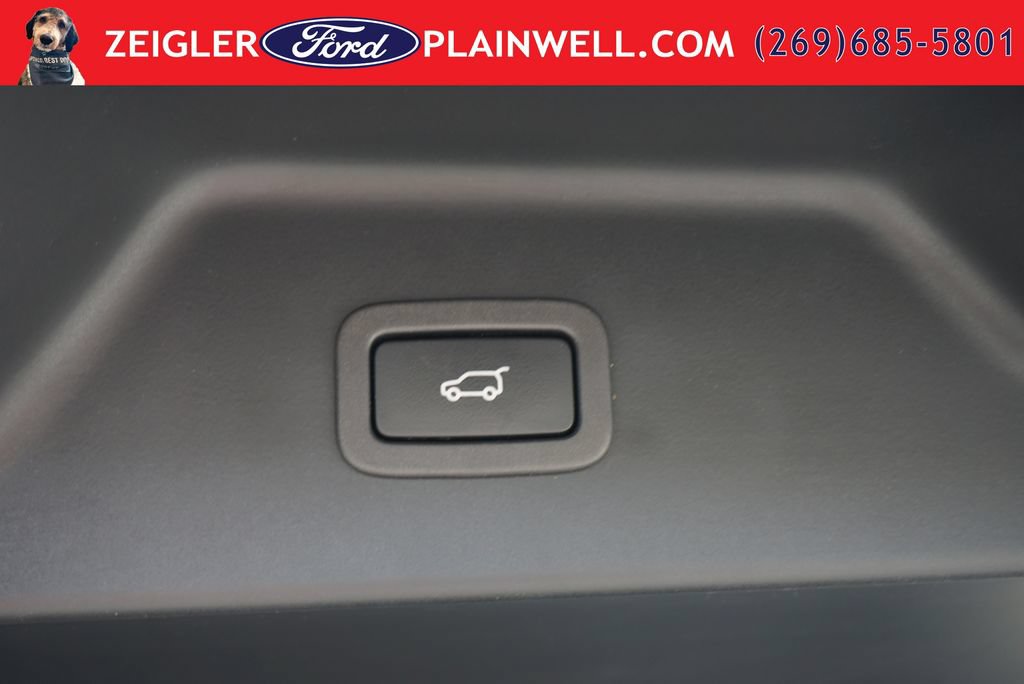 Used 2019 Land Rover Range Rover Supercharged AWD/4WD image 13