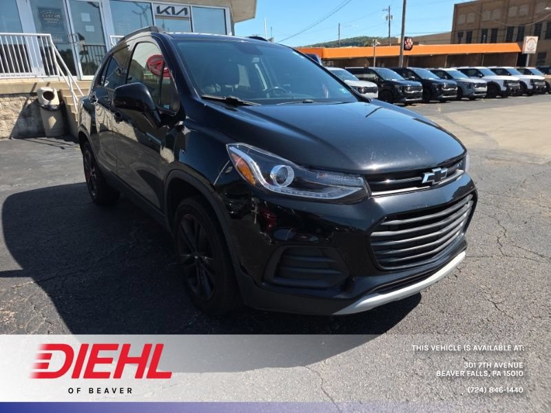 Used 2020 Chevrolet Trax LT w/ Redline Edition AWD/4WD image 1