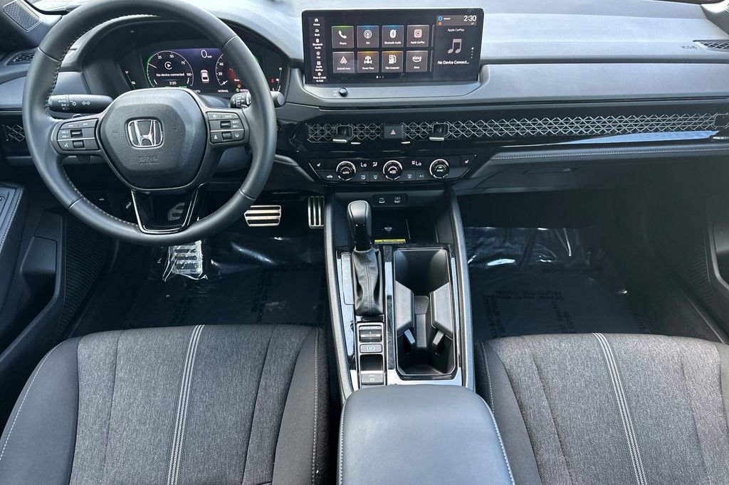 Used 2025 Honda Accord Sport image 13