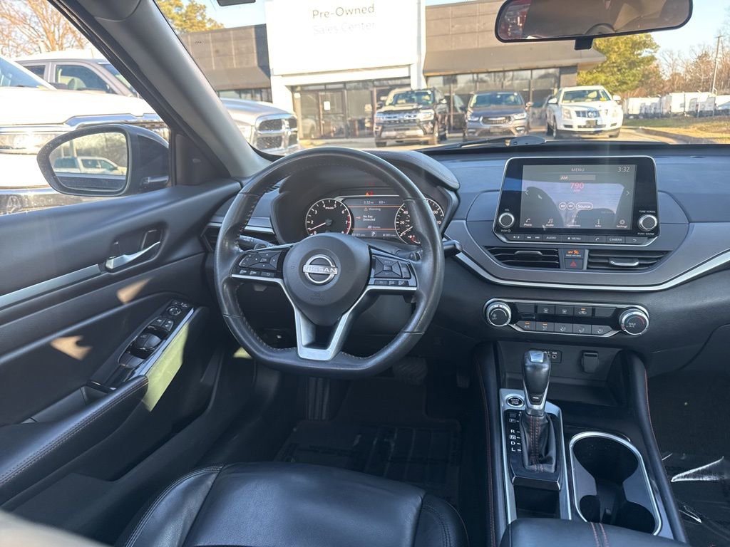 Used 2024 Nissan Altima 2.5 SR image 28