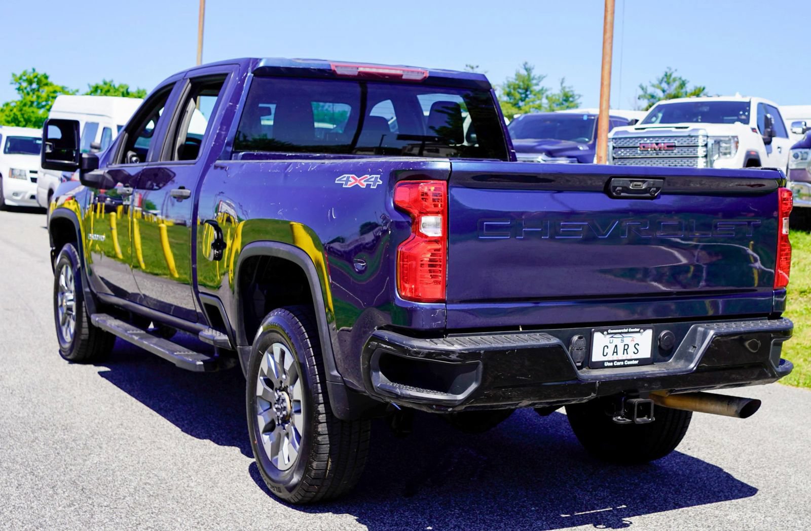 Used 2020 Chevrolet Silverado 2500 Custom w/ Custom Value Package AWD/4WD image 4