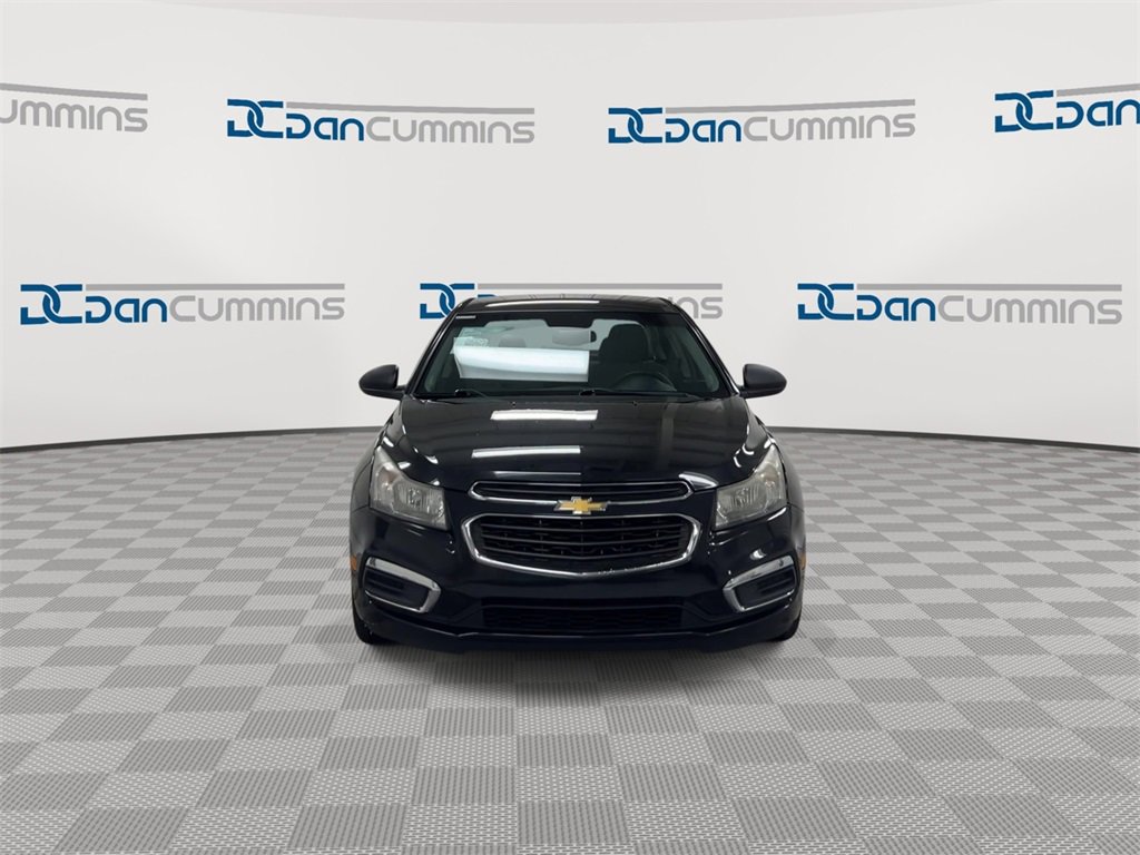 Used 2015 Chevrolet Cruze LS image 3