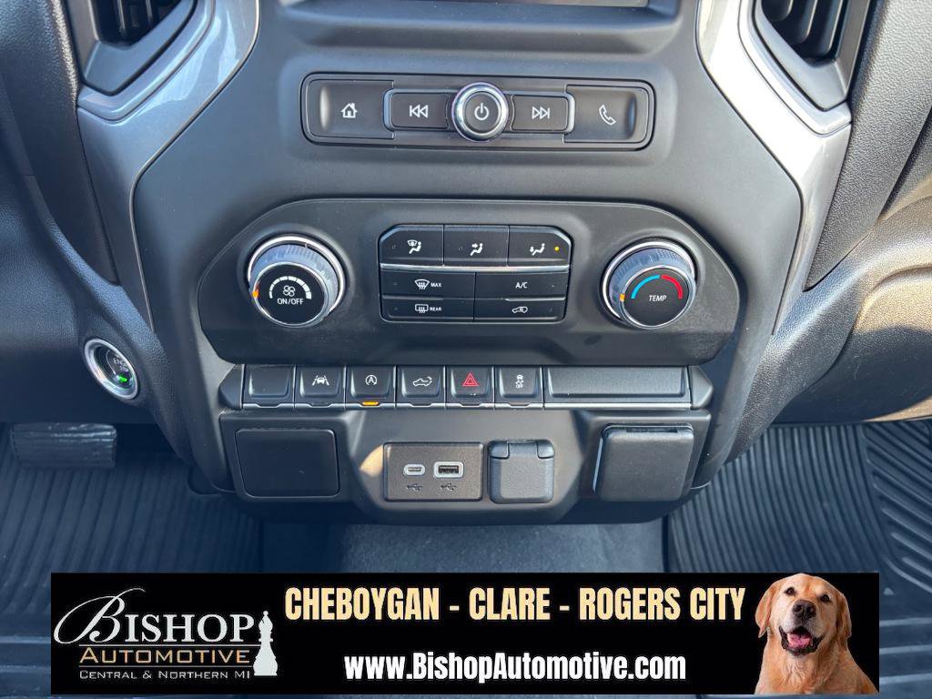 Used 2023 Chevrolet Silverado 1500 Custom image 25