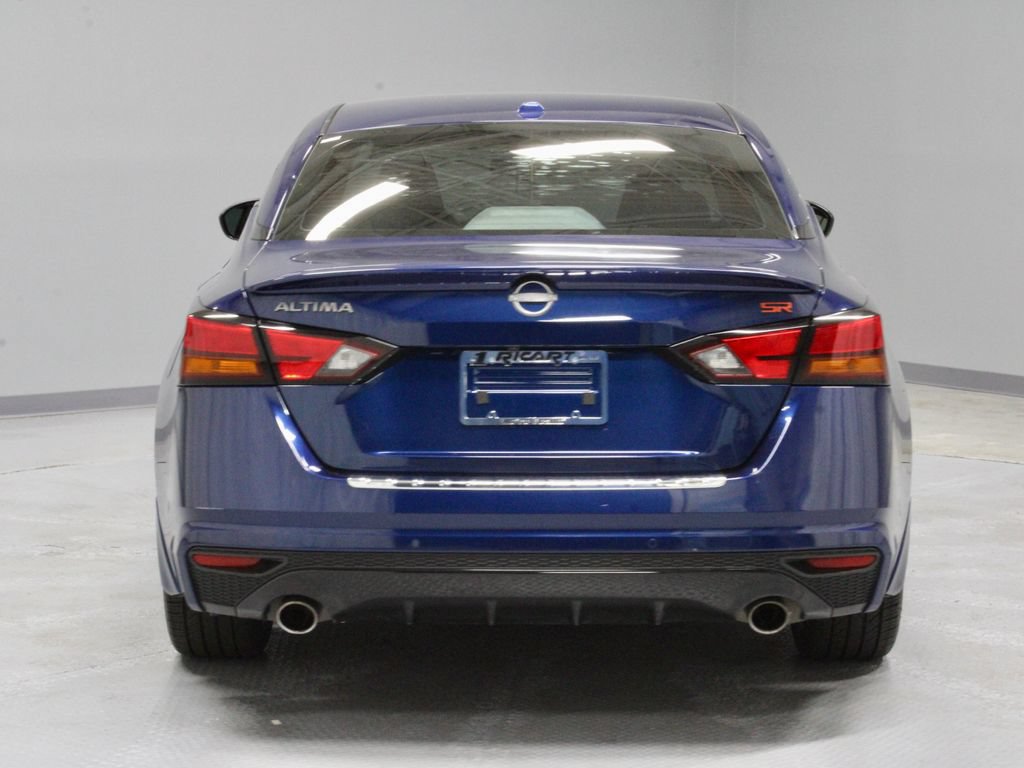 Certified 2023 Nissan Altima 2.5 SR w/ SR Premium Package FWD image 11