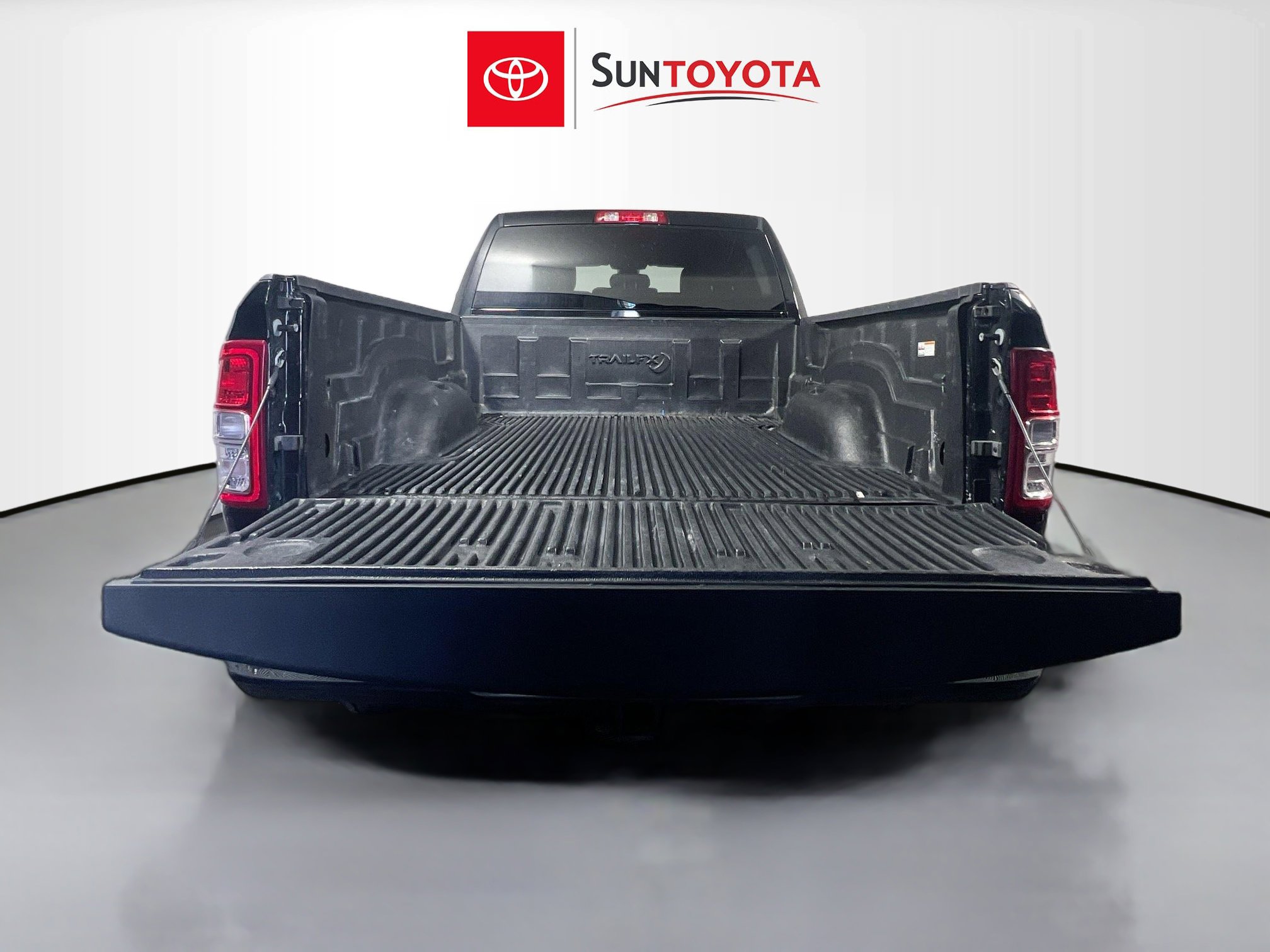 Used 2024 RAM 2500 Big Horn image 33