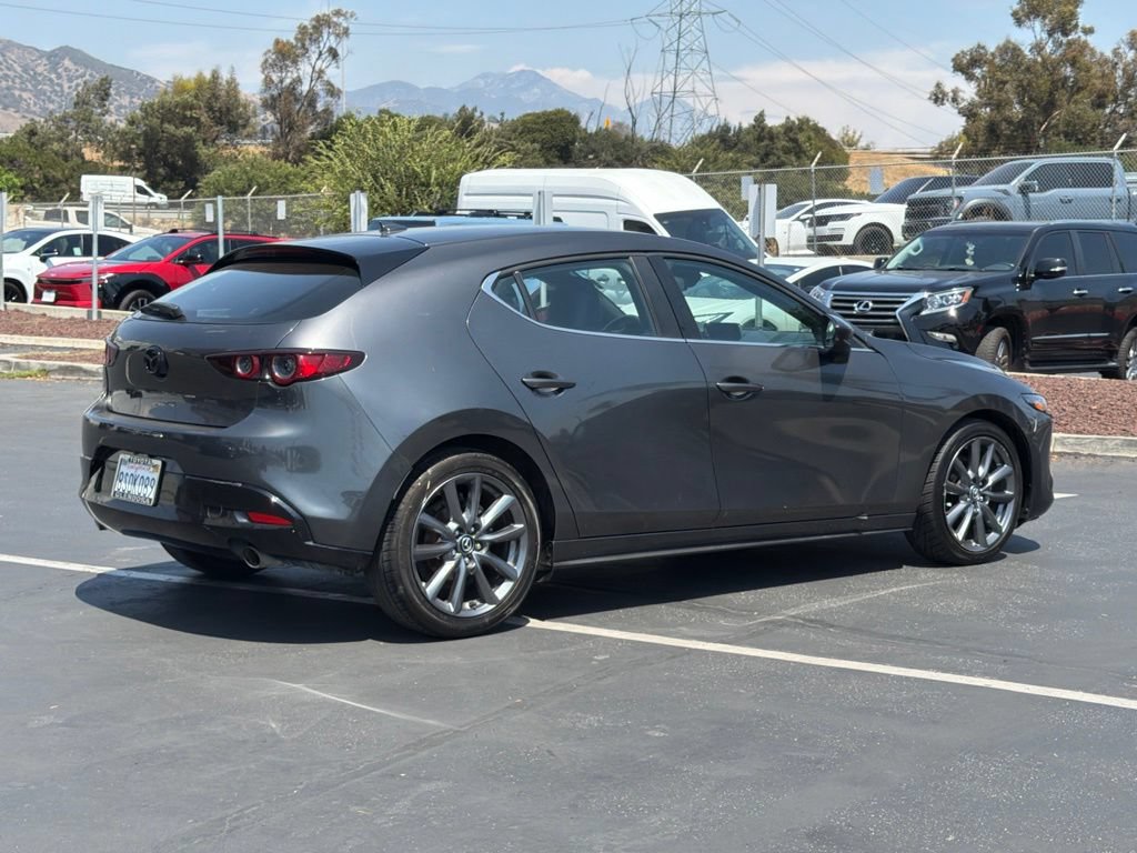 Used 2020 MAZDA MAZDA3 Hatchback w/ Preferred Package FWD image 11