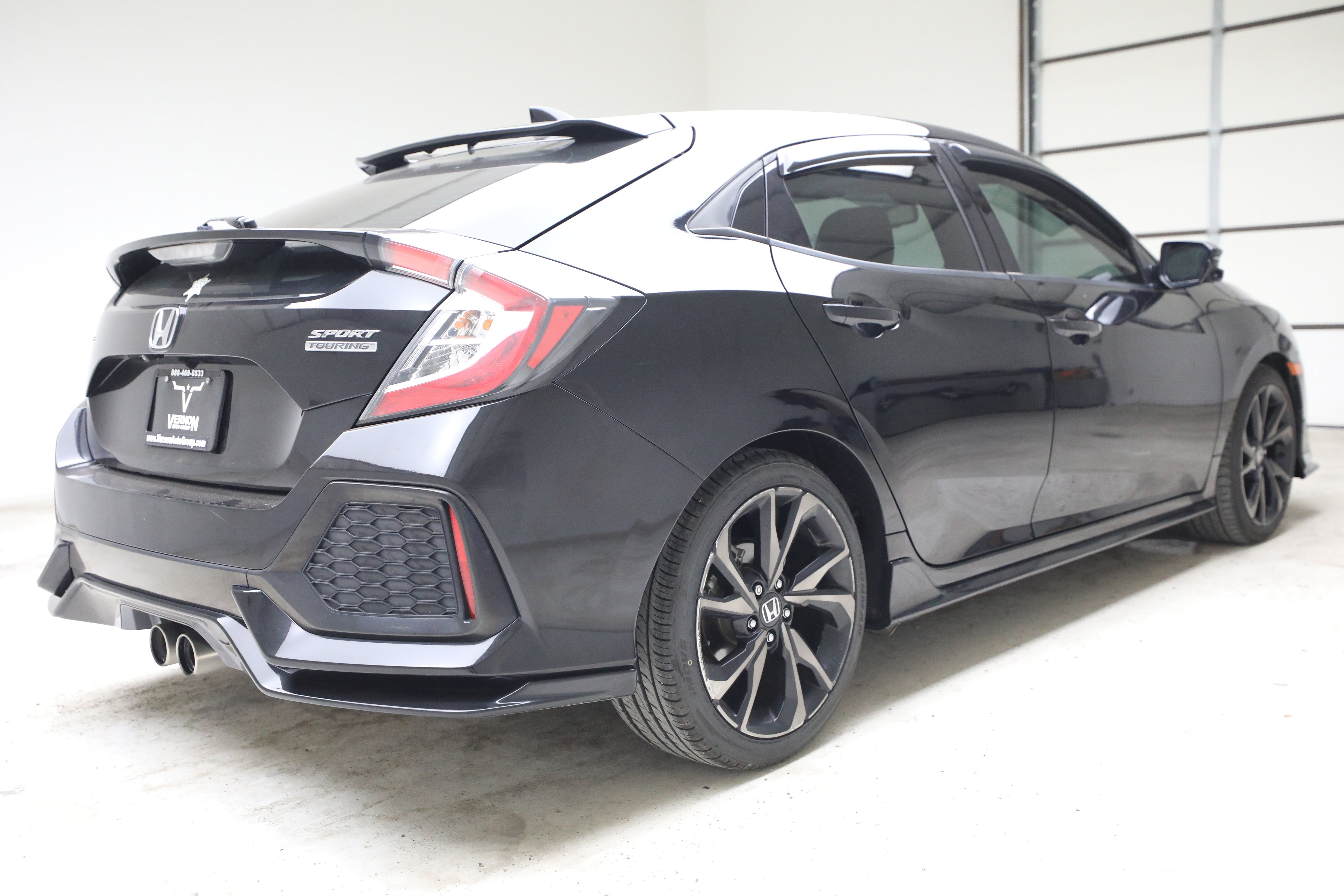 Used 2017 Honda Civic Sport Touring image 4