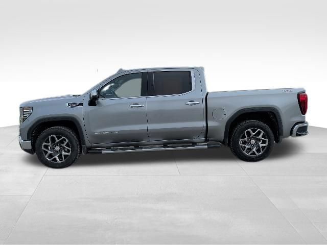 Used 2023 GMC Sierra 1500 SLT w/ SLT Premium Package AWD/4WD image 9