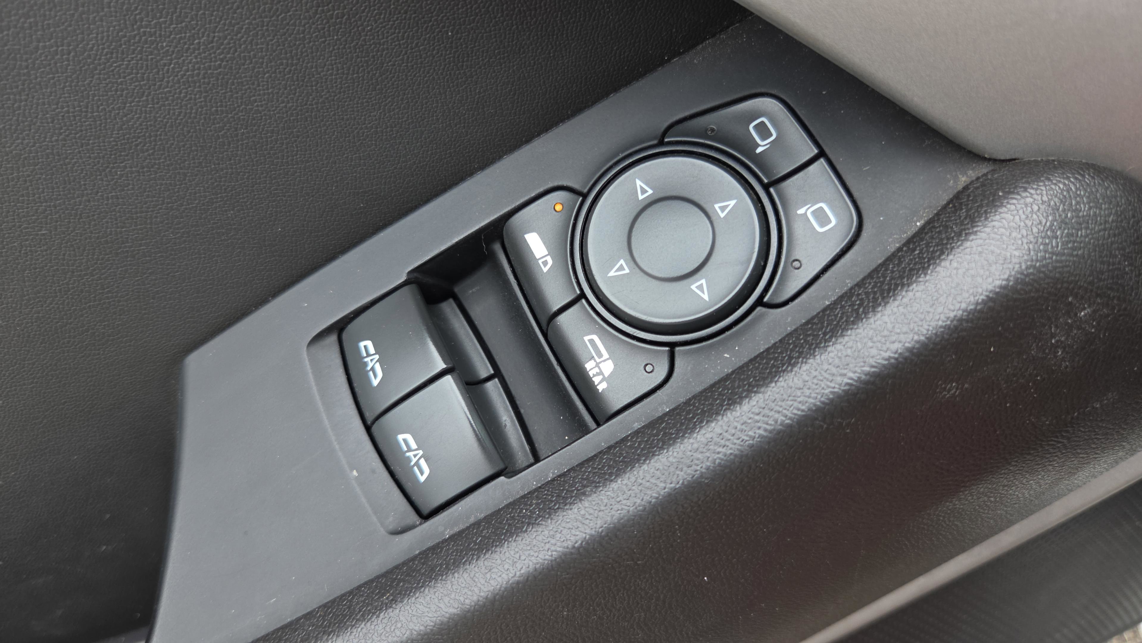 Certified 2022 Chevrolet Camaro LT RWD image 28