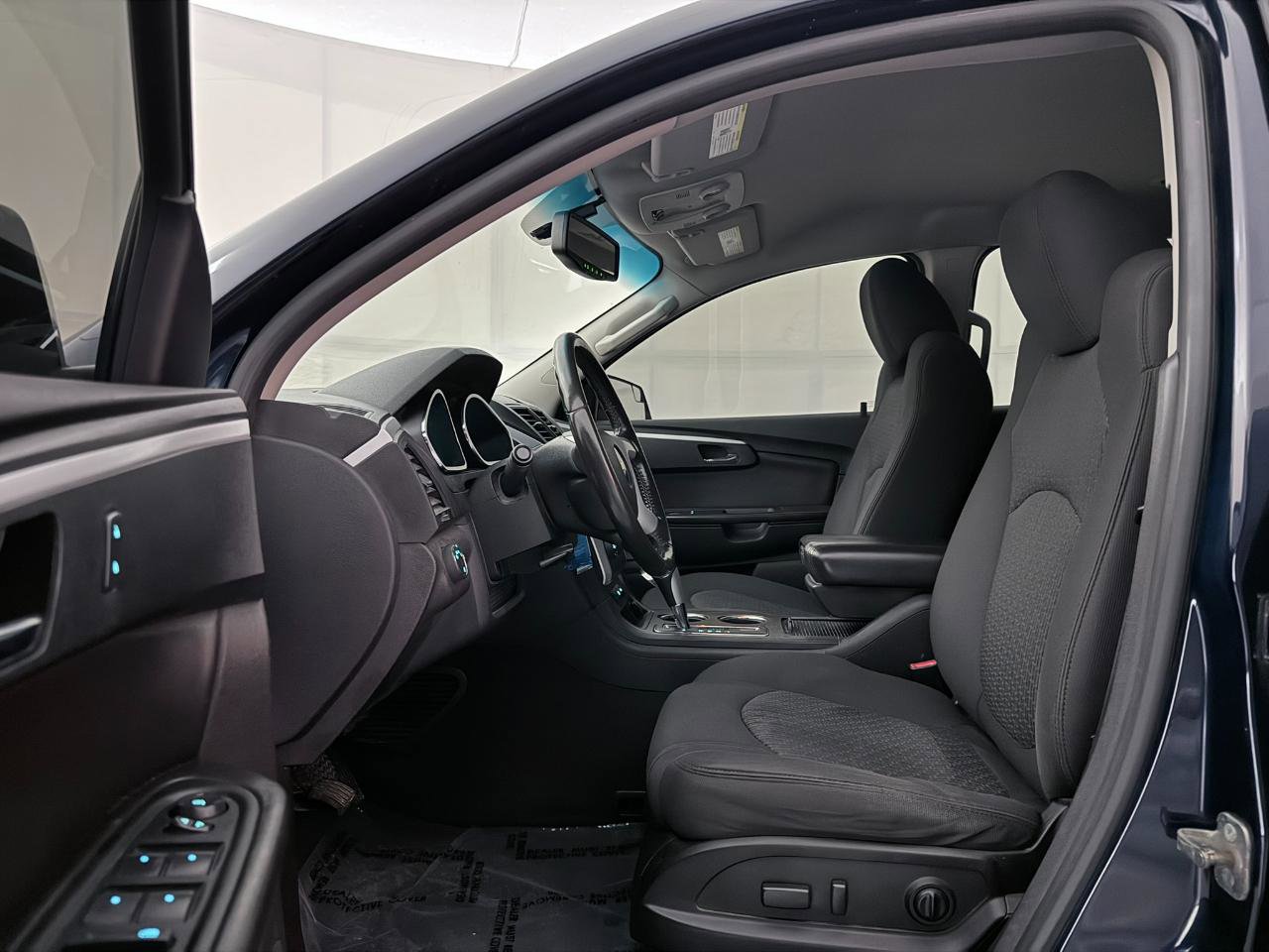 Used 2010 Chevrolet Traverse LT w/ Personal Connectivity Package FWD image 18