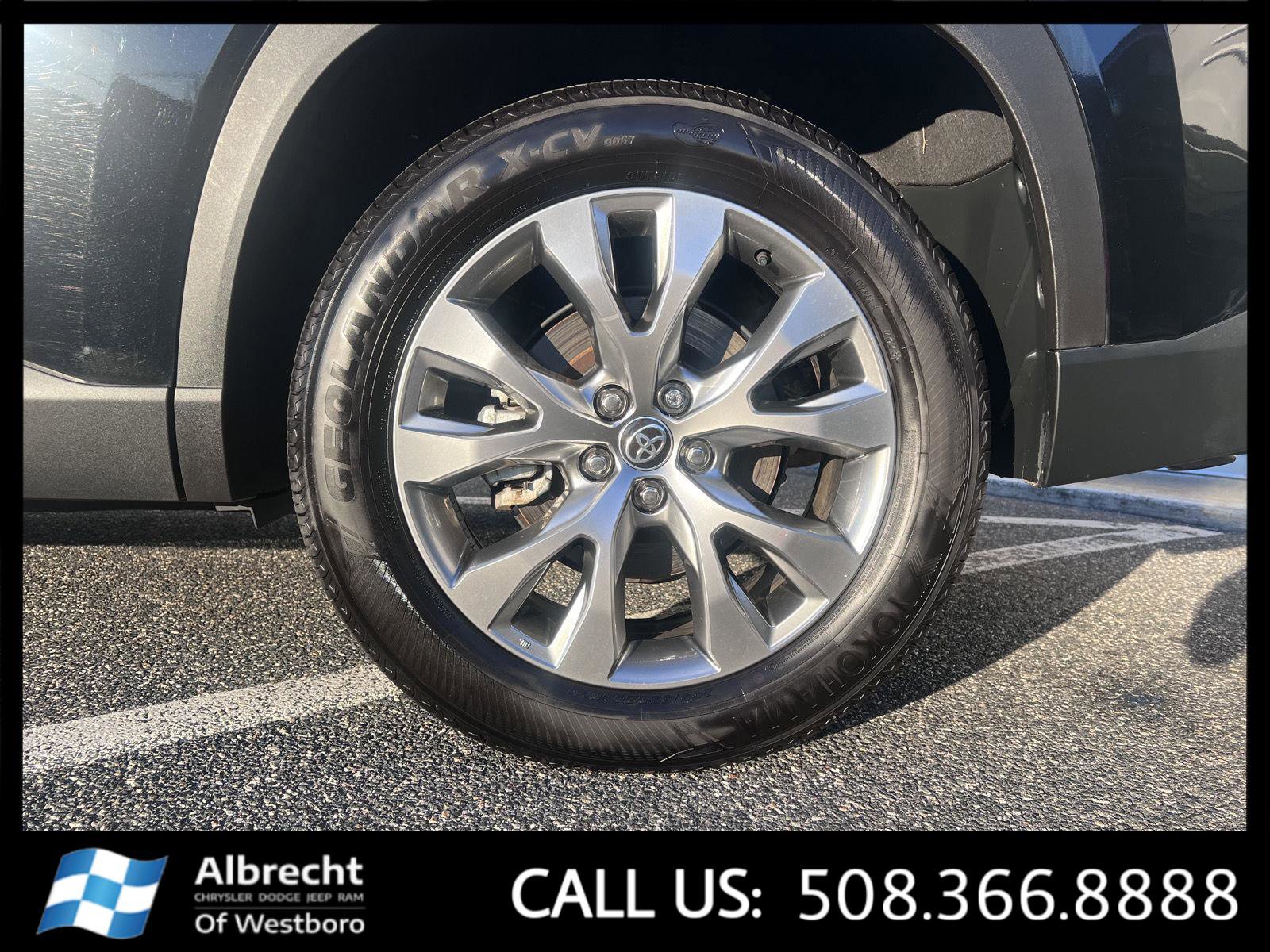 Used 2024 Toyota Grand Highlander Limited image 35