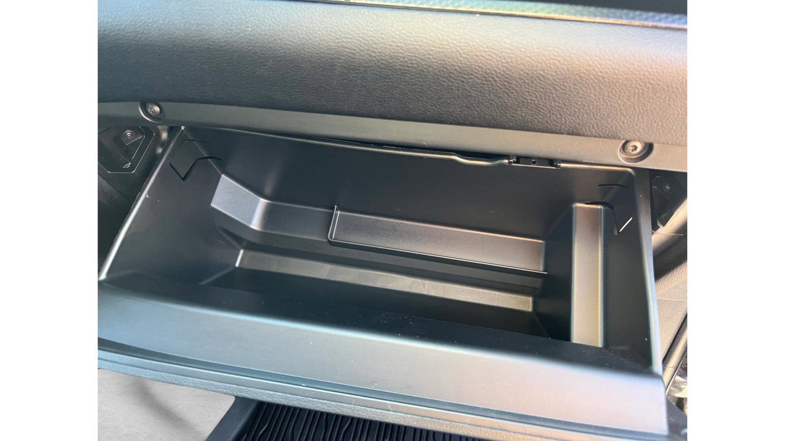 Used 2024 Ford Explorer ST-Line w/ Class IV Trailer Tow Package image 40