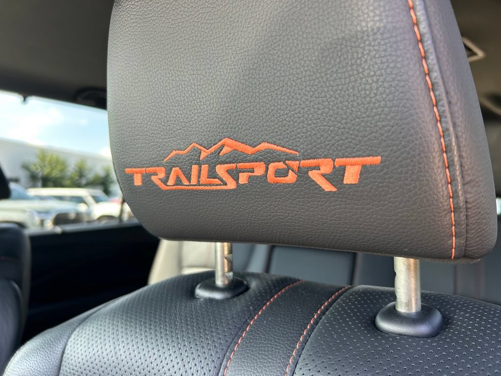 Used 2022 Honda Pilot TrailSport image 13