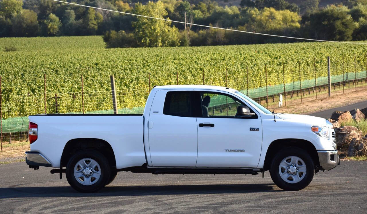 Used 2017 Toyota Tundra SR5 image 17