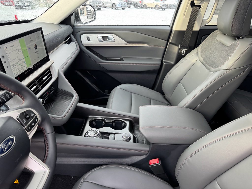 New 2026 Ford Explorer Active w/ Active Comfort Package image 30