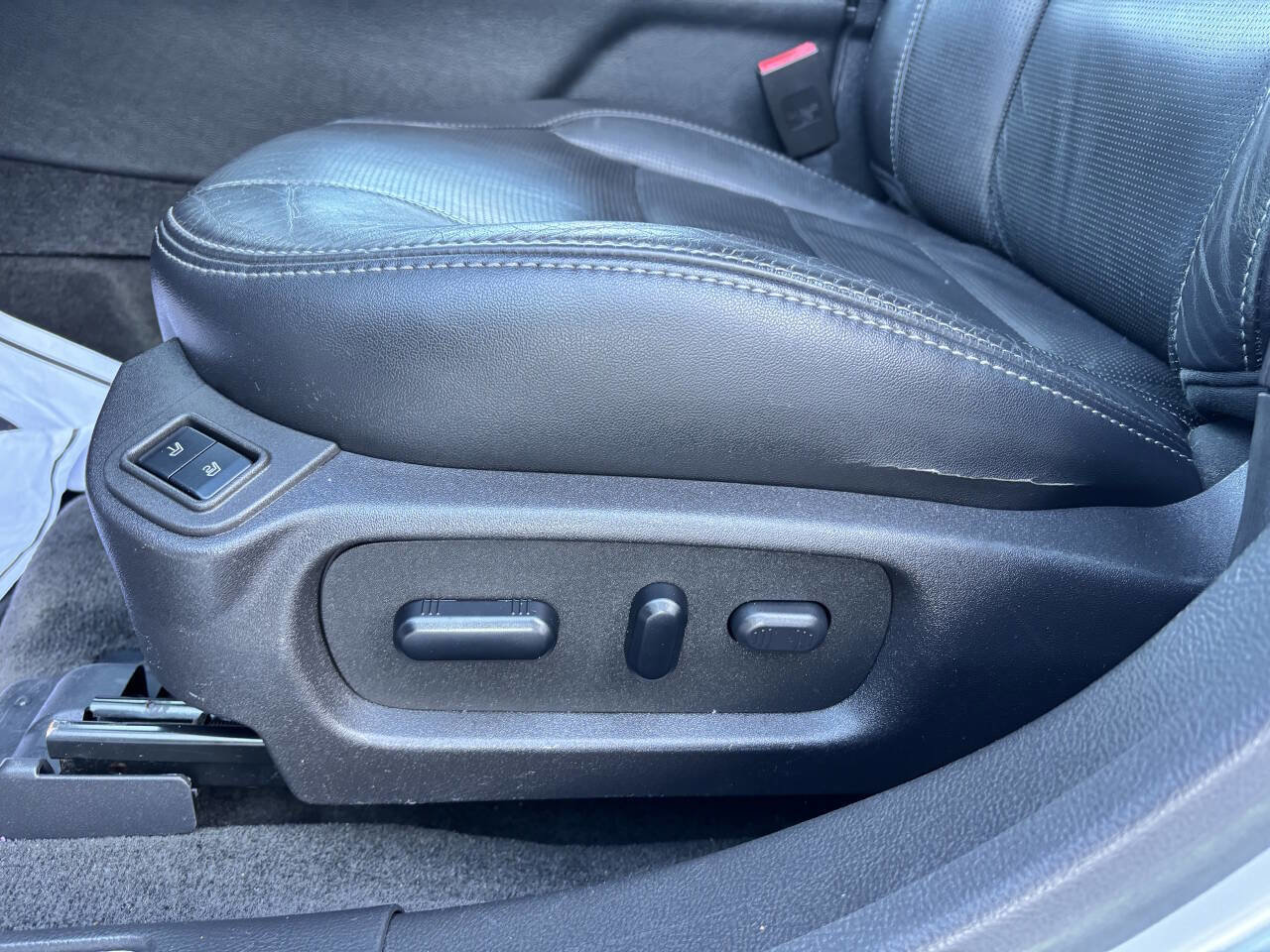 Used 2013 Ford Taurus Limited image 17