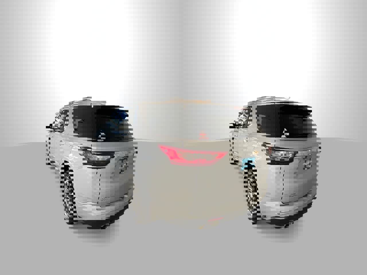 Used 2018 Chevrolet Traverse Premier w/ LPO, Floor Liner Package AWD/4WD image 6