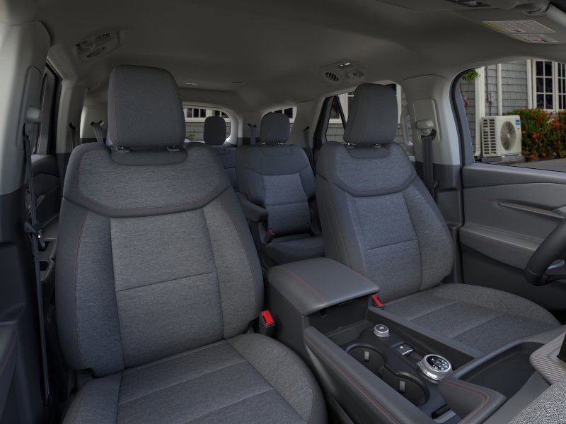 New 2025 Ford Explorer Active image 10