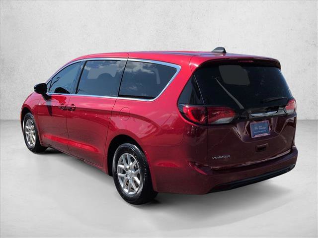 Used 2026 Chrysler Voyager LX FWD image 8
