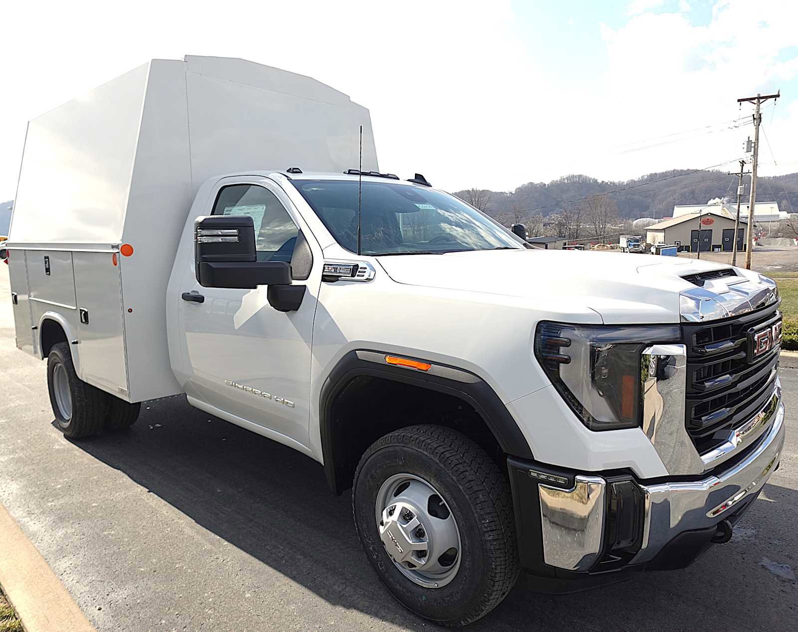 New 2026 GMC Sierra 3500 Pro w/ Convenience Package AWD/4WD image 5