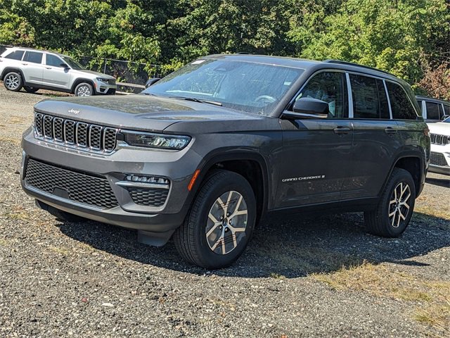 New 2025 Jeep Grand Cherokee Limited image 5