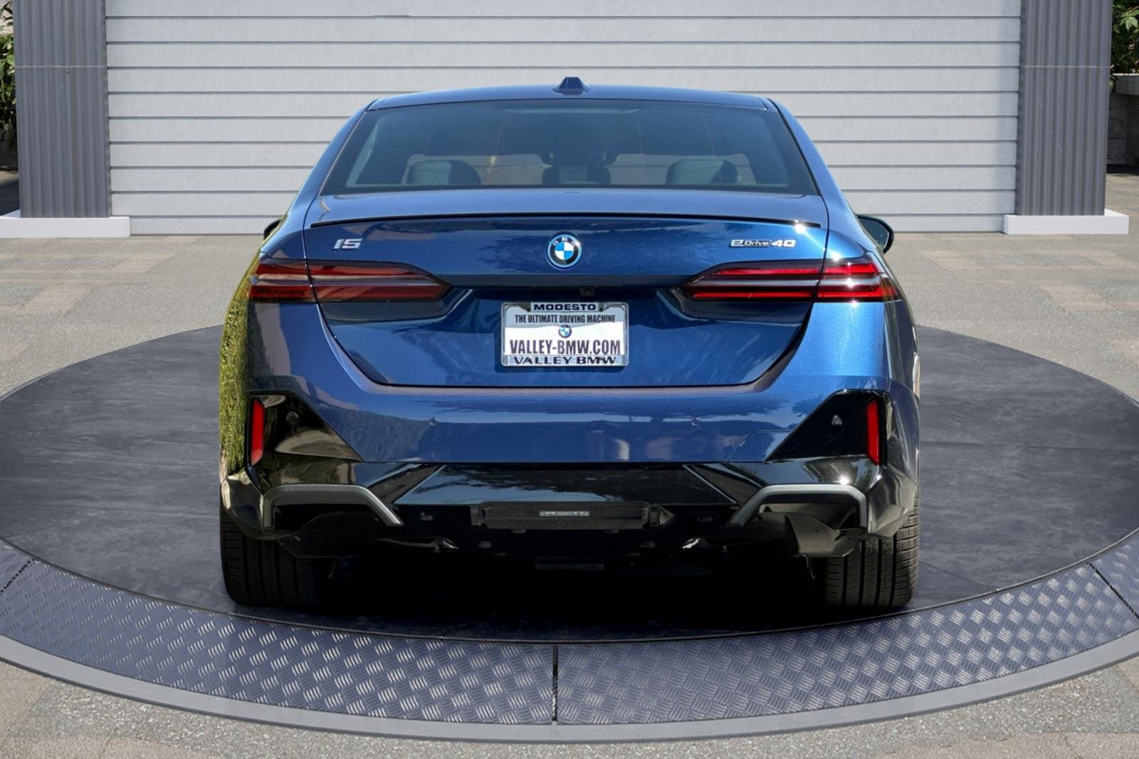 New 2026 BMW i5 eDrive40 w/ M Sport Package image 5