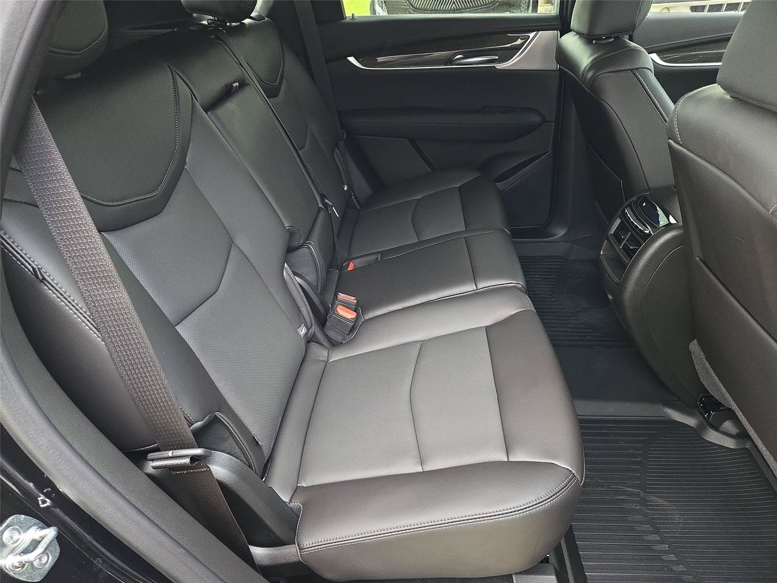 New 2026 Cadillac XT5 Sportv w/ LPO, Onyx Lite Package AWD/4WD image 30