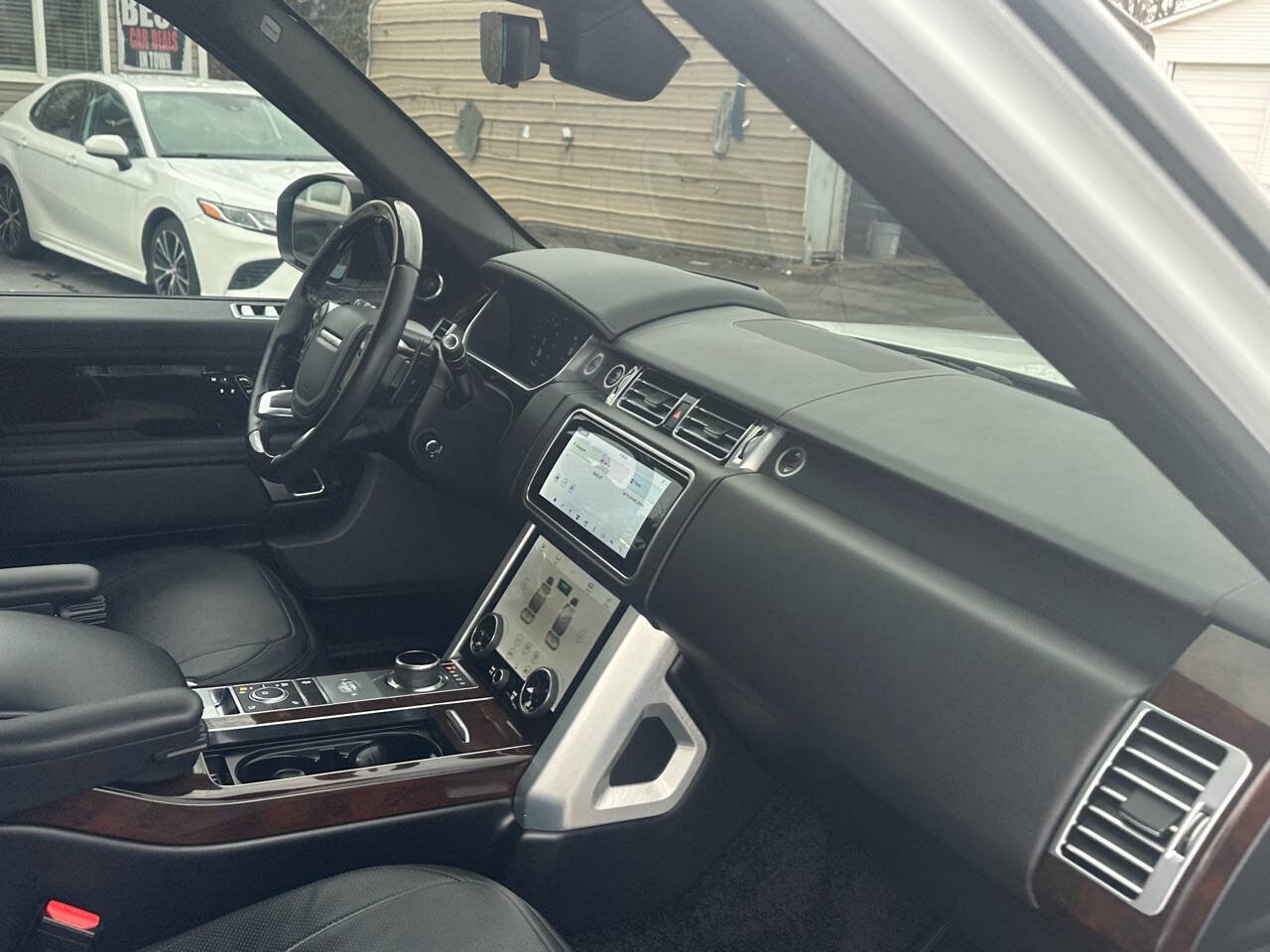 Used 2021 Land Rover Range Rover P525 Westminster Edition image 21